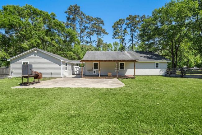 424 Hankamer Loop, House other with 3 bedrooms, 3 bathrooms and 2 parking in Hankamer TX | Image 41