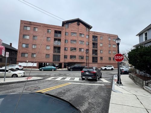 apt-408-205 Ferry St, Everett, MA, 02149-5619 | Card Image