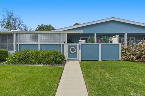 b-19237 Avenue Of The Oaks, Newhall, CA, 91321-1415 | Card Image