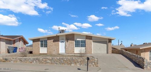 11860 Jim Ferriell Dr, El Paso, TX, 79936-5744 | Card Image