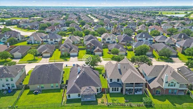 14 Mira Loma Dr, House other with 3 bedrooms, 2 bathrooms and 2 parking in Manvel TX | Image 32