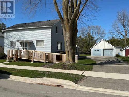 151 Georgina St, Mitchell, ON, N0K1N0 | Card Image