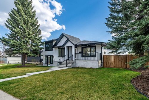 199 Westview Dr Sw, Calgary, AB, T3C2S3 | Card Image