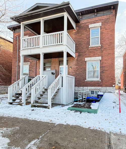 {{alt}} | Card Image