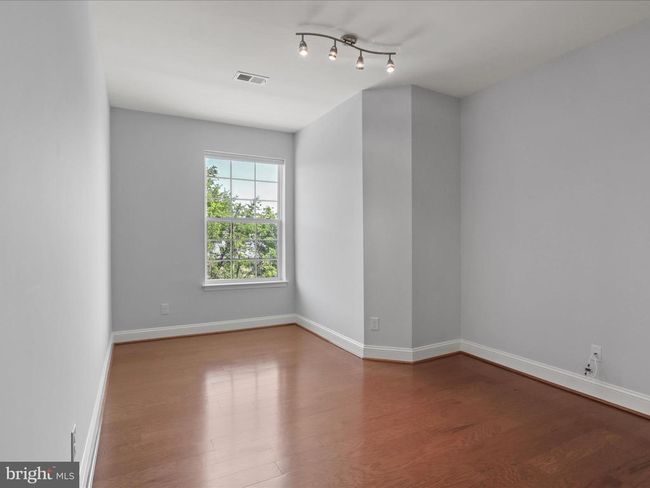 UNIT-407 - 9204 Charleston Dr, Condo with 3 bedrooms, 2 bathrooms and null parking in MANASSAS VA | Image 31