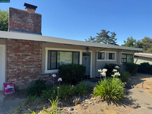 673 Doreen Way, Lafayette, CA, 94549-5203 | Card Image