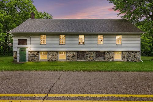 155 4th St, Plainwell, MI, 49080-9717 | Card Image