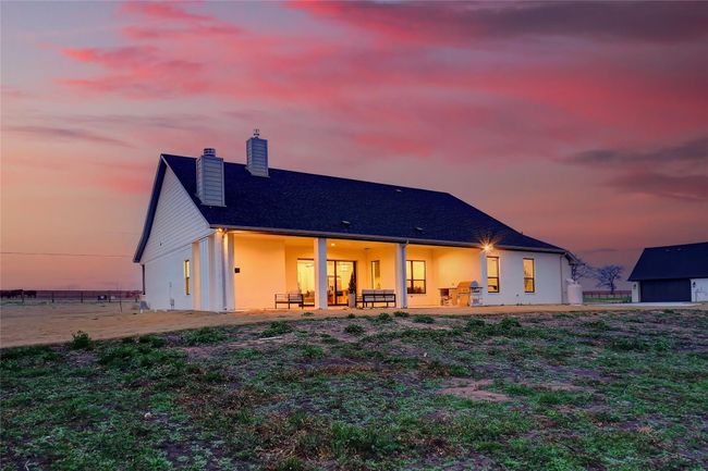 189 Pr 11934, House other with 4 bedrooms, 2 bathrooms and null parking in Blum TX | Image 23