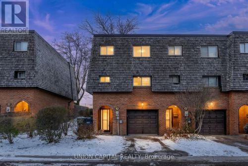9 Briar Path, Brampton, ON, L6T2A2 | Card Image