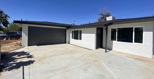 1103 W Avenue J10, Lancaster, CA, 93534-4829 | Card Image