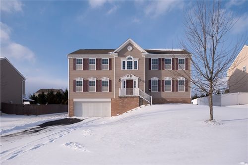 111 Naughton Cir, Evans City, PA, 16033-7742 | Card Image