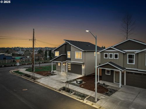 21 Nw Mawrcrest Ave, Gresham, OR, 97030 | Card Image