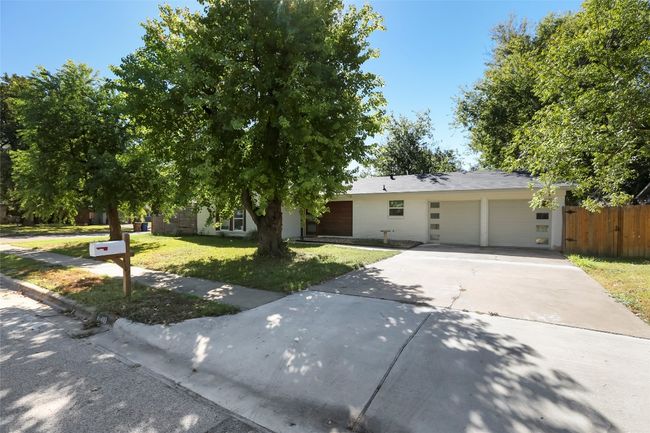 Recent modern garage doors | Image 19