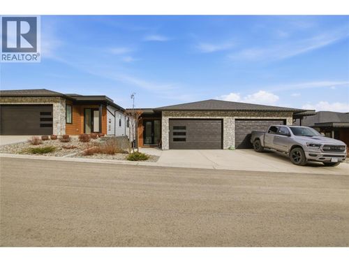 114-1799 Babine Ave, Kamloops, BC, V2E0E3 | Card Image