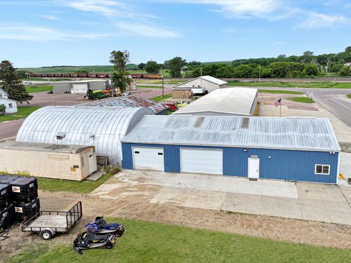 212 3rd St W, Jasper, MN, 56144-1146 | Card Image