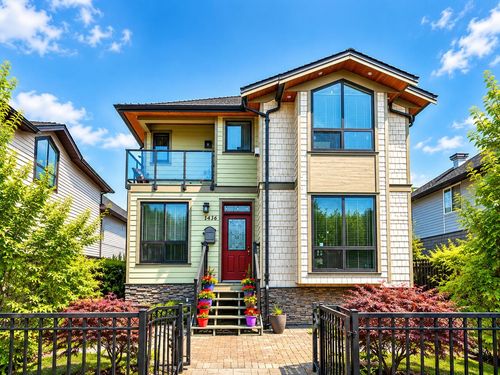 1436 Bewicke Ave, North Vancouver, BC, V7M3B8 | Card Image