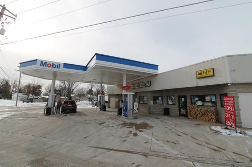 600 Milwaukee St, Clinton, WI, 53525-9135 | Card Image