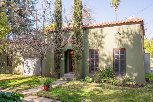 459 E Sacramento St, Altadena, CA, 91001-2914 | Card Image