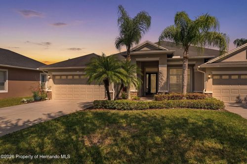 2732 Devonoak Blvd, Land O' Lakes, FL, 34638-4351 | Card Image