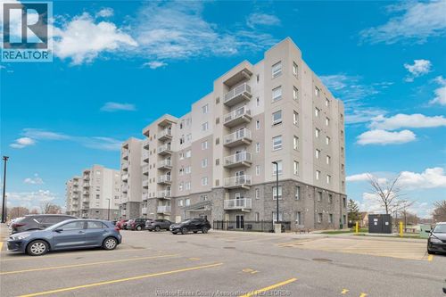 215-1611 Banwell, Windsor, ON, N8P0G5 | Card Image