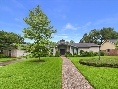18591 Martinique Dr, Houston, TX, 77058-4213 | Card Image