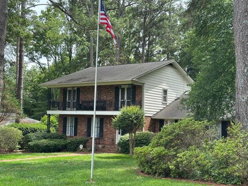 810 Stewart Ave, Union Point, GA, 30669-1051 | Card Image