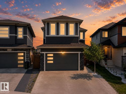 1927 18 St Nw, Edmonton, AB, T6T2K9 | Card Image