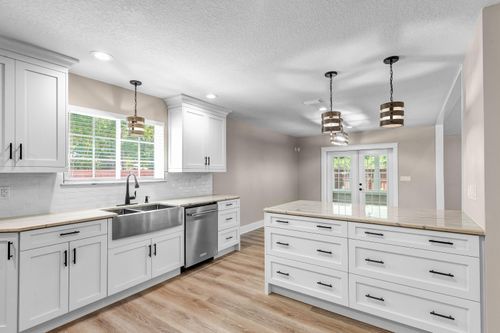 343 Oaklake Ln, Niceville, FL, 32578-4418 | Card Image