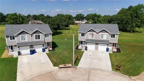 2409/2410 W 3rd Street, Chanute, KS, 66720 | Card Image