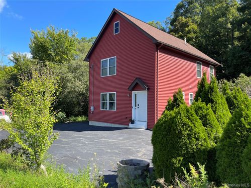 214 Nelson Rd, Monroe, NY, 10950-4349 | Card Image