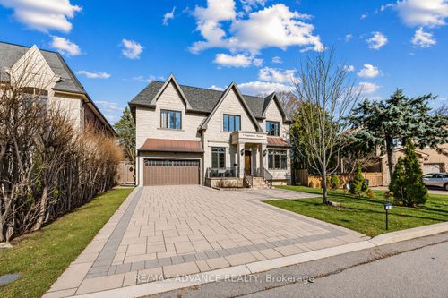 5 Lloydminster Cres, North York, ON, M2M2R9 | Card Image