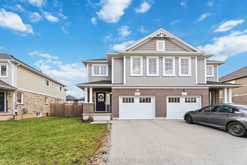 15 Hawthorn Ave, Thorold, ON, L2V0H9 | Card Image