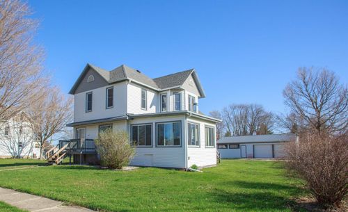 214 E Provost St, LENA, IL, 61048-9377 | Card Image