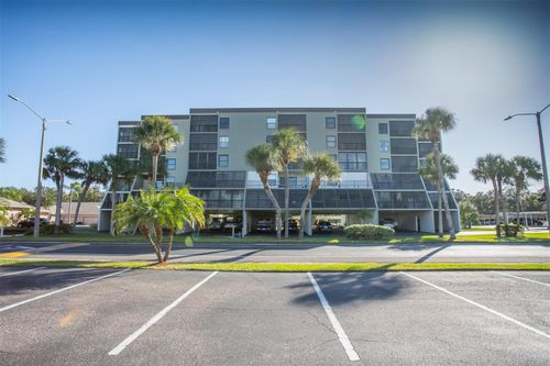 1014-9860 62nd Ter N, St Petersburg, FL, 33708-3518 | Card Image