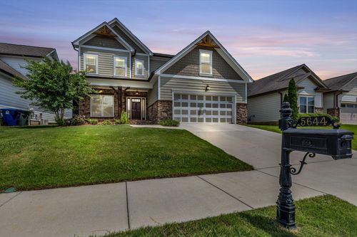 5644 Bungalow Cir, Hixson, TN, 37343-5359 | Card Image