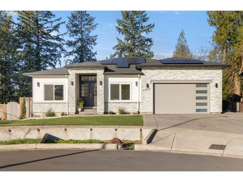 17051 Se Manley St, Portland, OR, 97236-4711 | Card Image