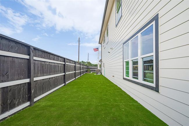 Photos shown are of a staged model home and are for illustrative purposes only. Actual features, finishes, and layout may vary depending on the selected upgrade packages. The builder reserves the right to make changes, substitutions, or modifications without prior notice. | Image 35