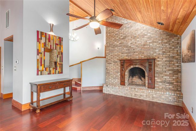 Fireplace piped for gas | Image 8