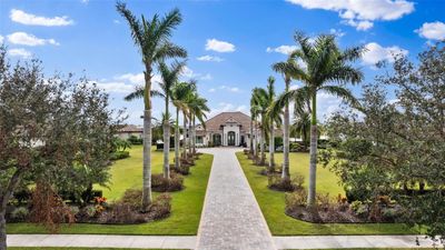 8432 Lindrick Lane, House other with 4 bedrooms, 5 bathrooms and null parking in Bradenton FL | Image 1