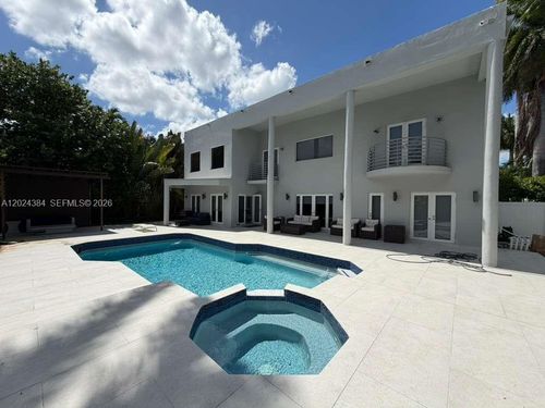 1-10462 Nw 130th St, Hialeah Gardens, FL, 33018 | Card Image