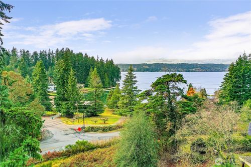 16778 Lemolo Shore Dr Ne, Poulsbo, WA, 98370-7640 | Card Image
