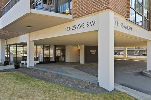 2a-133 25 Ave Sw, Calgary, AB, T2S0K8 | Card Image