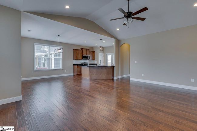 9 Judge Looper Ct, House other with 3 bedrooms, 3 bathrooms and 4 parking in Travelers Rest SC | Image 6