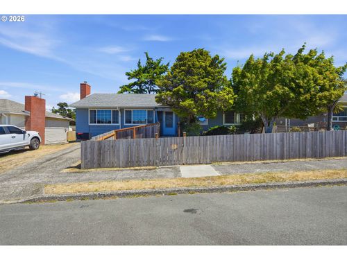 1669 Johnson St, North Bend, OR, 97459-1935 | Card Image