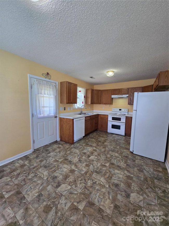 63 - 7106 Windsong Way, House other with 3 bedrooms, 2 bathrooms and null parking in Wingate NC | Image 4