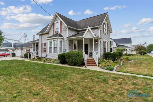 208 E Monroe St, Pandora, OH, 45877-5217 | Card Image