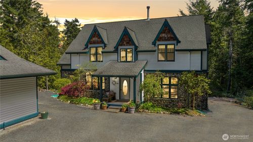 124 Firwood Ln, Friday Harbor, WA, 98250-5512 | Card Image