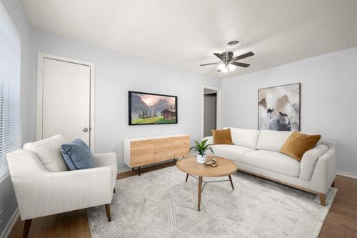 4326 Akard St, Houston, TX, 77047-1106 | Card Image