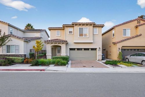 121 Mountaintop Ave, Hayward, CA, 94544-6771 | Card Image