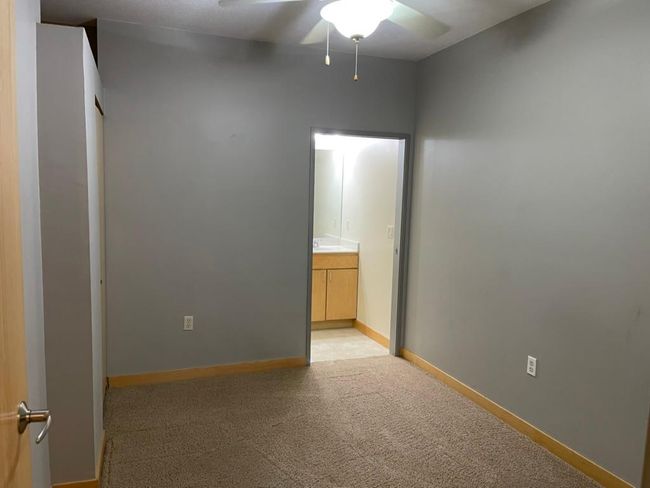 Second Bedroom with Ceiling Fan | Image 16